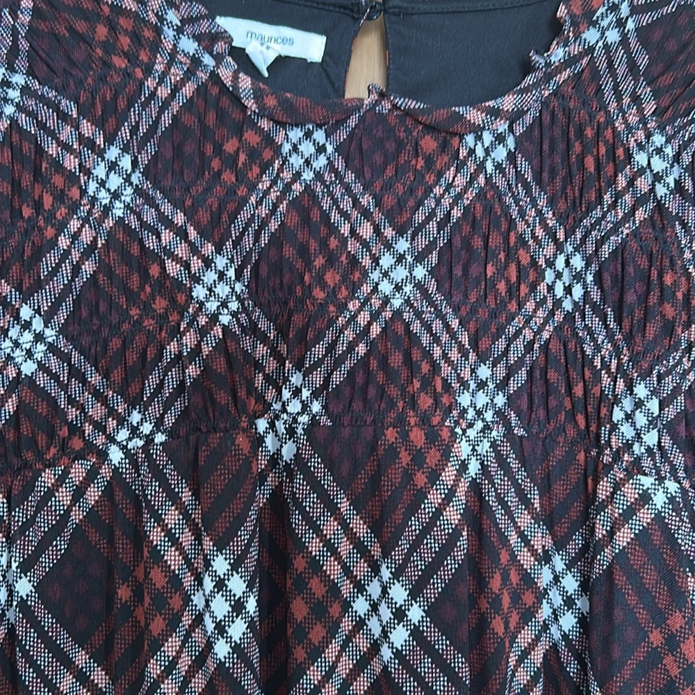 Ladies top - Picture 2 of 6